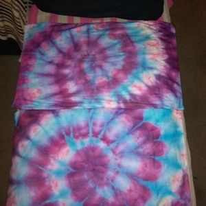 Homemade Tie Dye Pillowcases